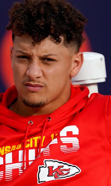Chiefs list Mahomes as questionable for game against Minnesota